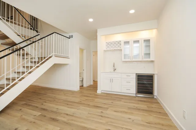 $2,800 | 1115 Augusta Drive, Unit A2, Houston, TX 77057