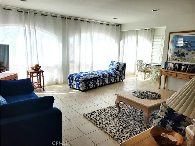 $3,950 | 1319 East Seal Way, Seal Beach, CA 90740