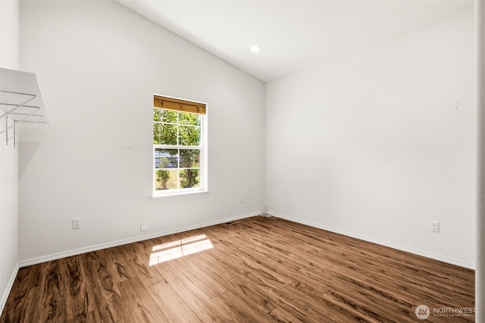 10305 187th Avenue Southwest Rochester, WA 98579 - Photo 15 of 36