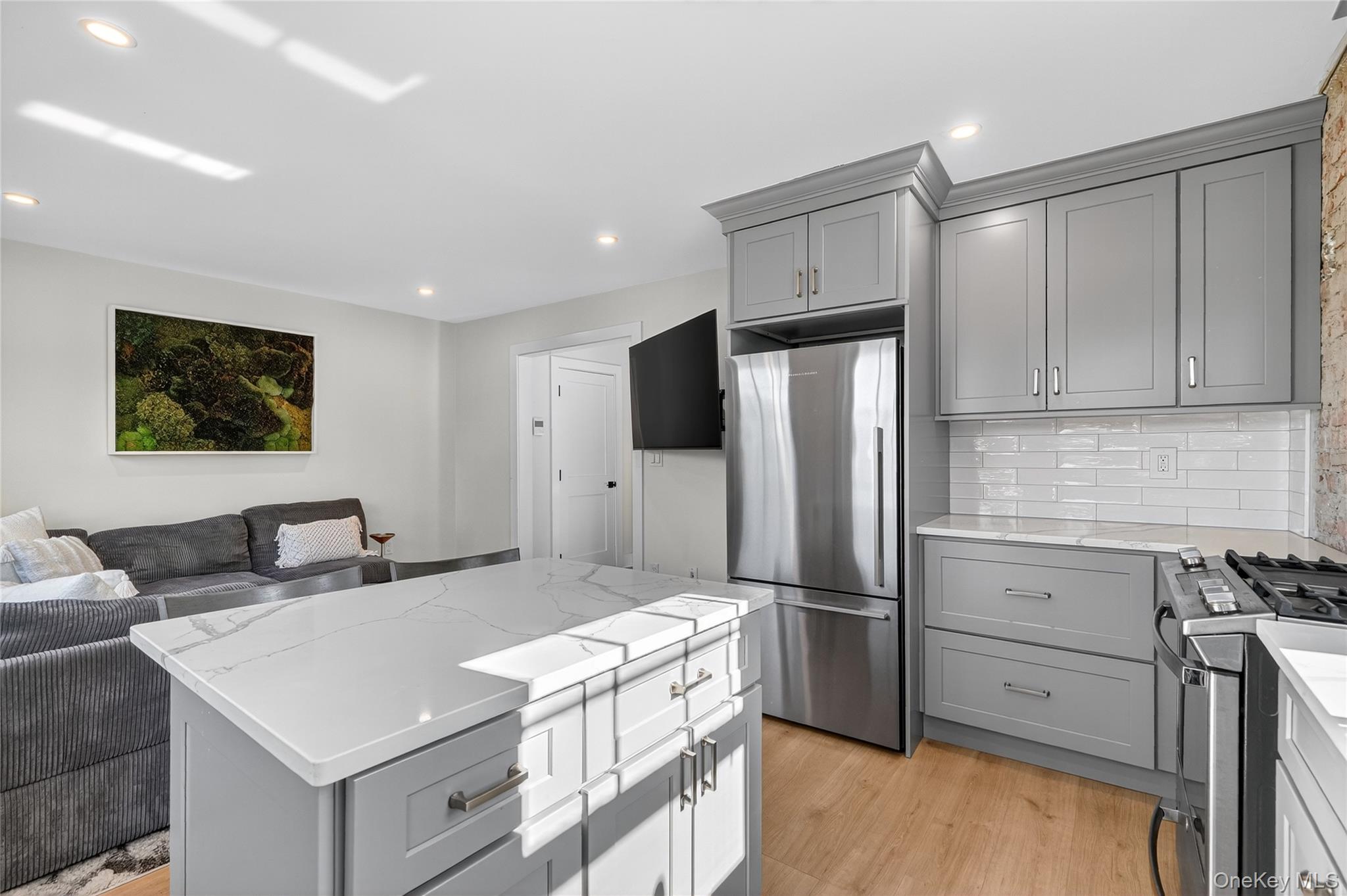 44 Madeleine Avenue, Unit 2 New Rochelle, NY 10801 - Photo 6 of 18