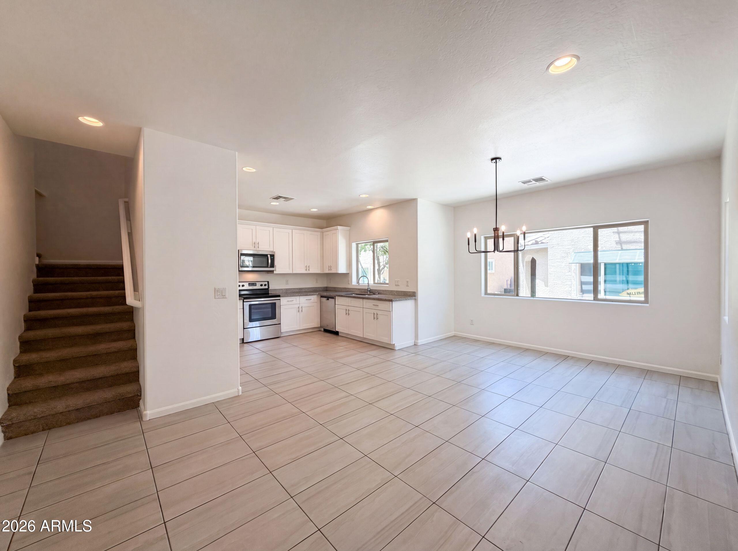 1826 West Pollack Street Phoenix, AZ 85041 - Photo 8 of 23 listing_7