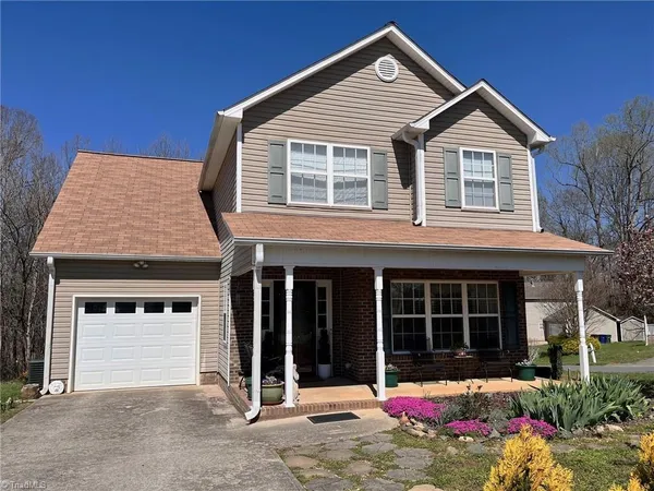 $295,000 | 575 Lakewood Glen Court, Winston-Salem, NC 27107