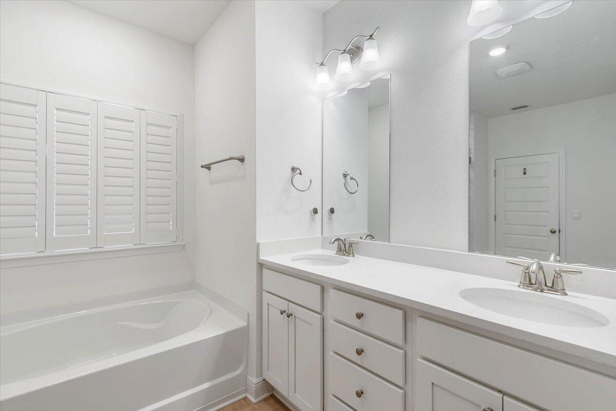 116 Piper Cove Santa Rosa Beach, FL 32459 - Photo 30 of 40 Modern Bathroom