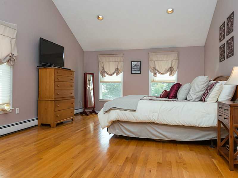 414 New River Road Lincoln, RI 02838 - Photo 13 of 25 Master Bedroom.
