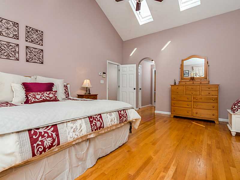 414 New River Road Lincoln, RI 02838 - Photo 14 of 25 Master Bedroom.