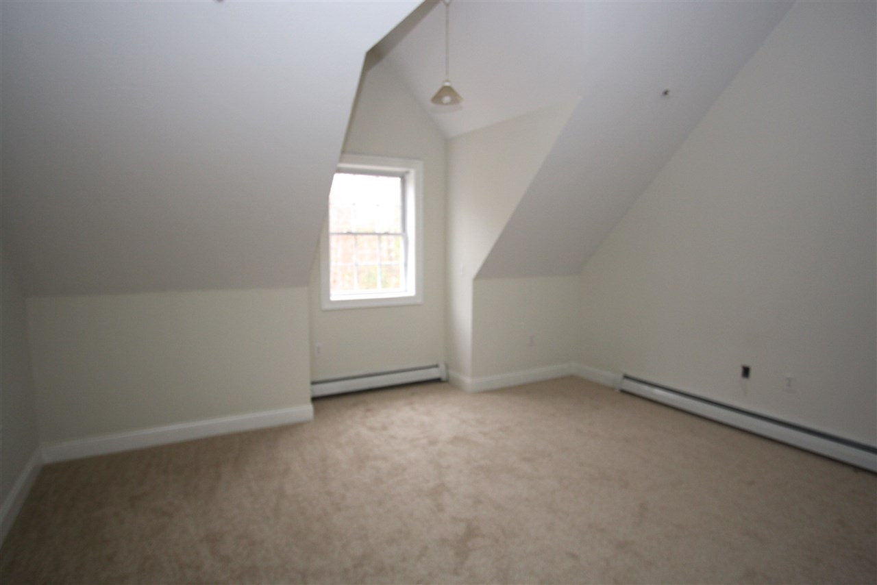 301 Shaw Road Northfield, NH 03276 - Photo 15 of 21