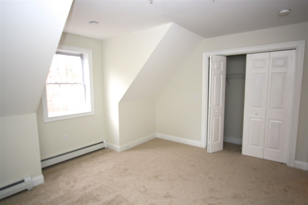 301 Shaw Road Northfield, NH 03276 - Photo 17 of 21