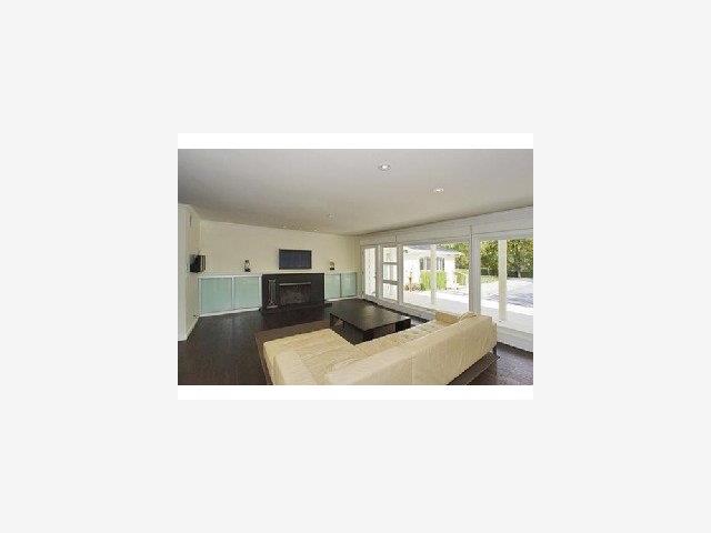 532 Craig Road Hillsborough, CA 94010 - Photo 5 of 9 Gallery Image 5
