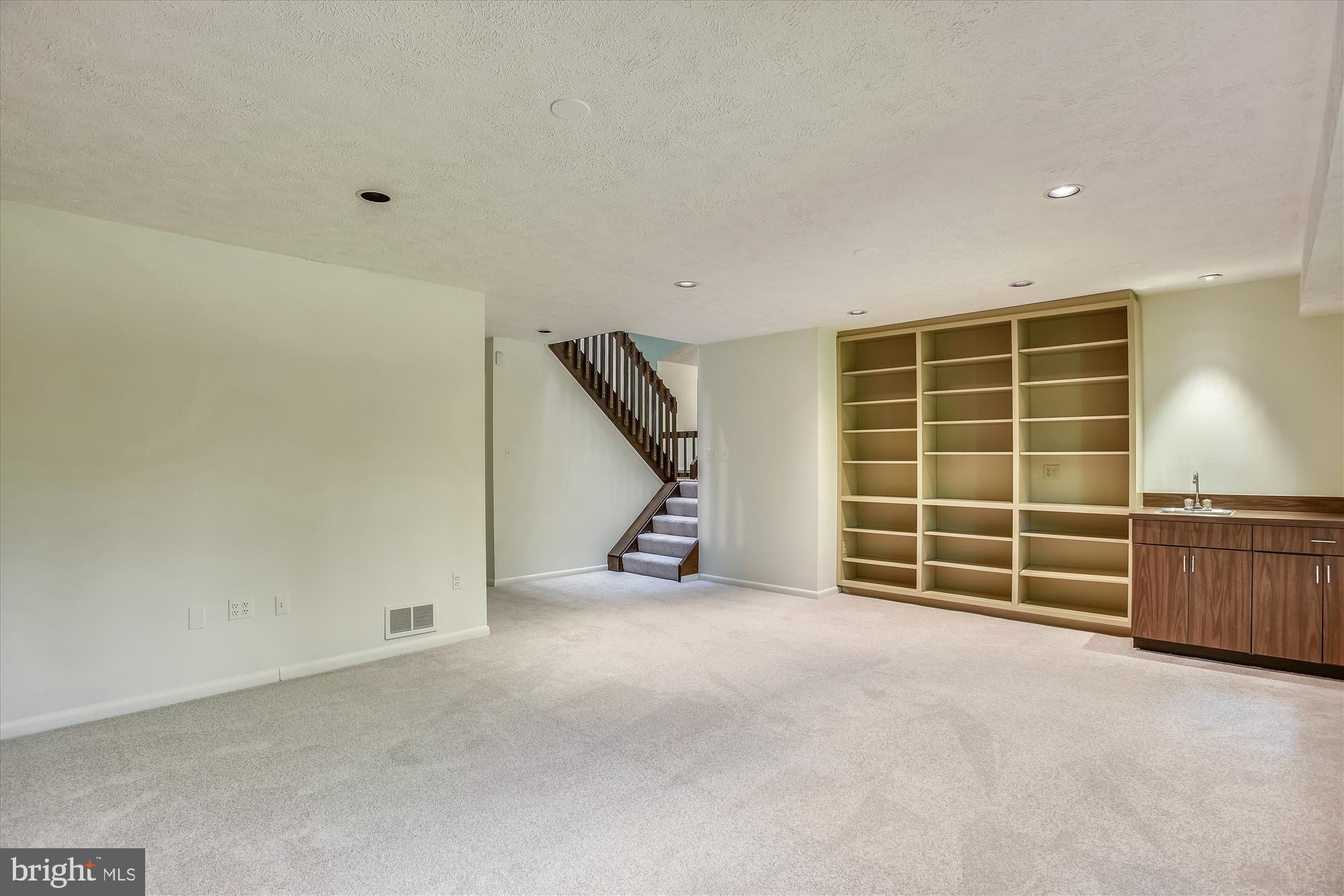 7917 Old Falls Road McLean, VA 22102 - Photo 13 of 35 Gallery Image 13