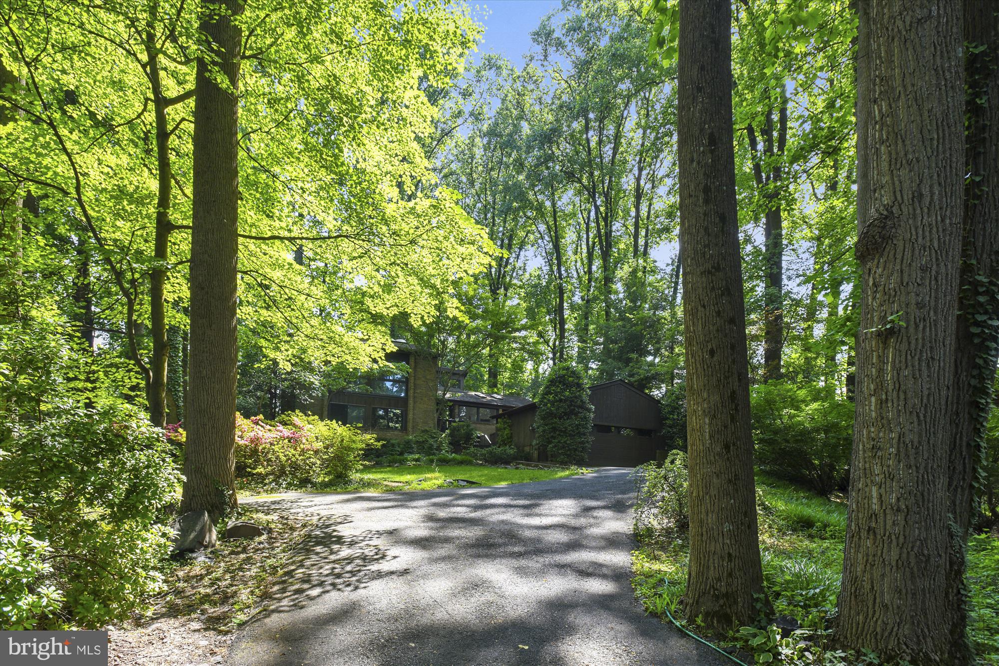7917 Old Falls Road McLean, VA 22102 - Photo 17 of 35 Gallery Image 17