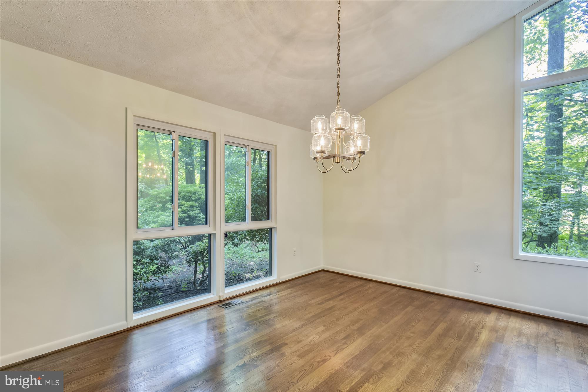 7917 Old Falls Road McLean, VA 22102 - Photo 18 of 35 Gallery Image 18