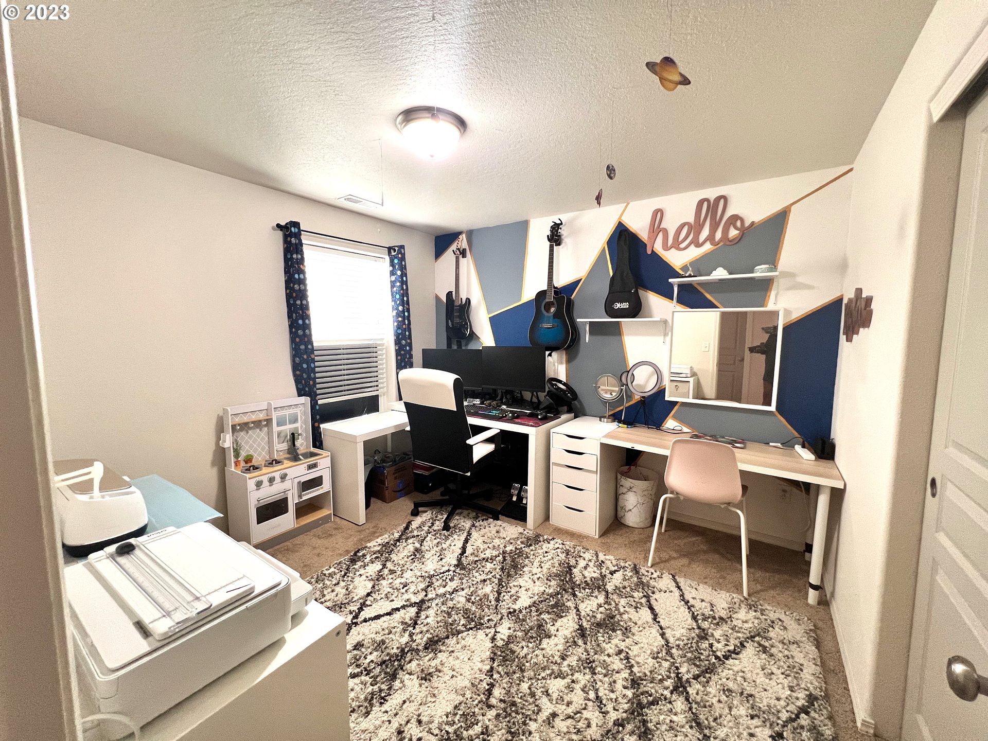 4686 Rocky Road Springfield, OR 97478 - Photo 7 of 25 a living room with furniture a rug and a large window
