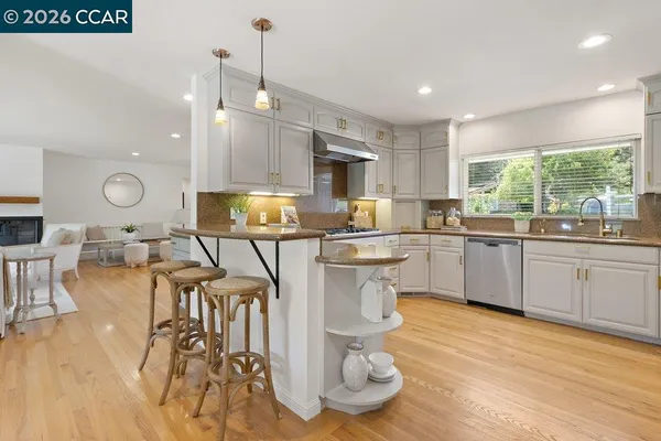 $1,649,000 | 607 Rheem Boulevard, Moraga, CA 94556