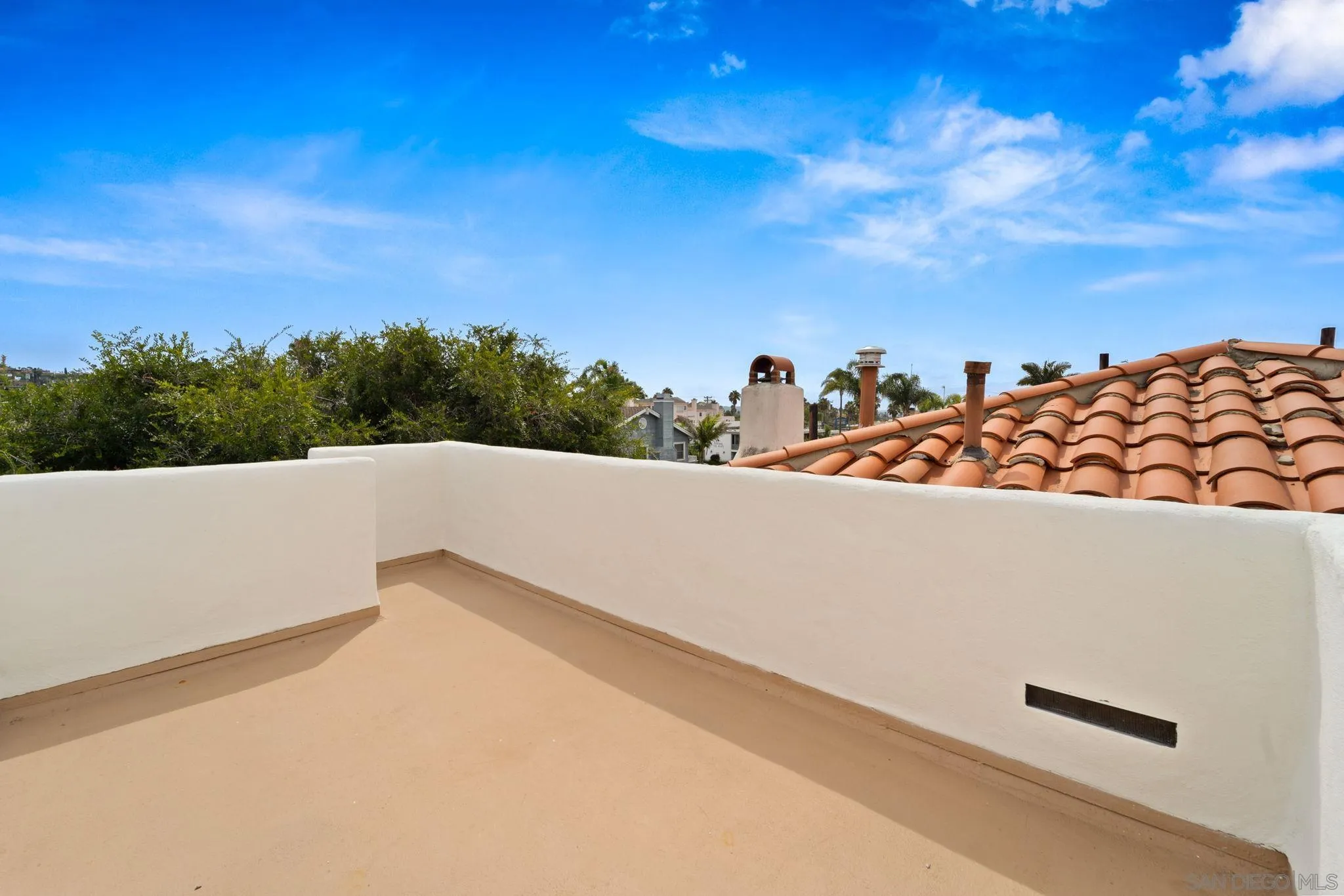 914 Agate Street, Unit E San Diego, CA 92109 - Photo 23 of 24 a view of a terrace