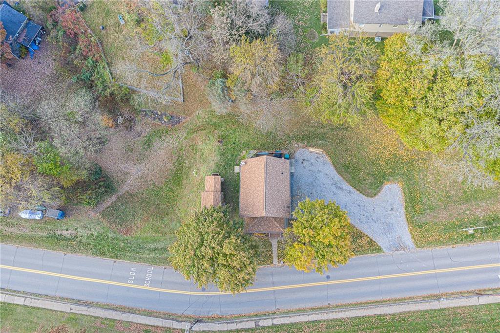 627 Harmony Road Baden, PA 15005 - Photo 3 of 25 Gallery Image 3
