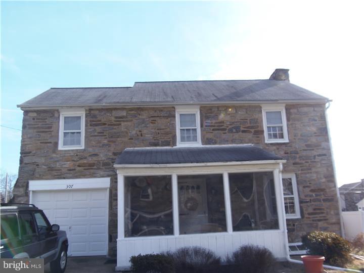 307 Wyndmoor Road Springfield, PA 19064 - Photo 2 of 25