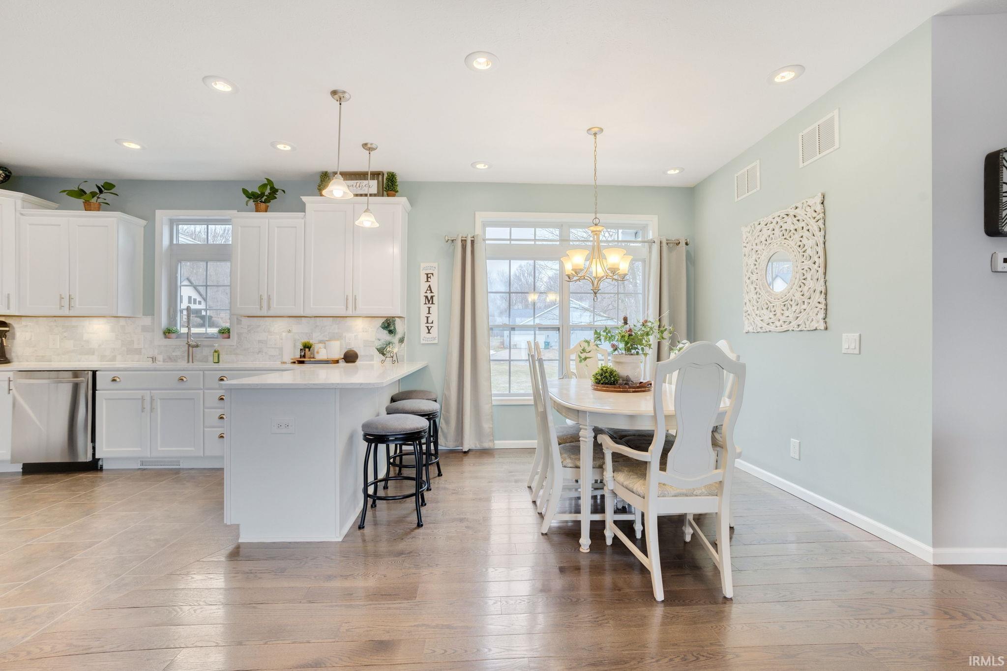 7395 East Hudson Pointe Road New Carlisle, IN 46552 - Photo 3 of 36