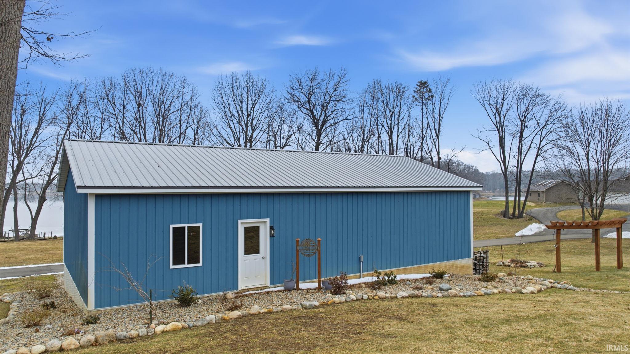 7395 East Hudson Pointe Road New Carlisle, IN 46552 - Photo 8 of 36