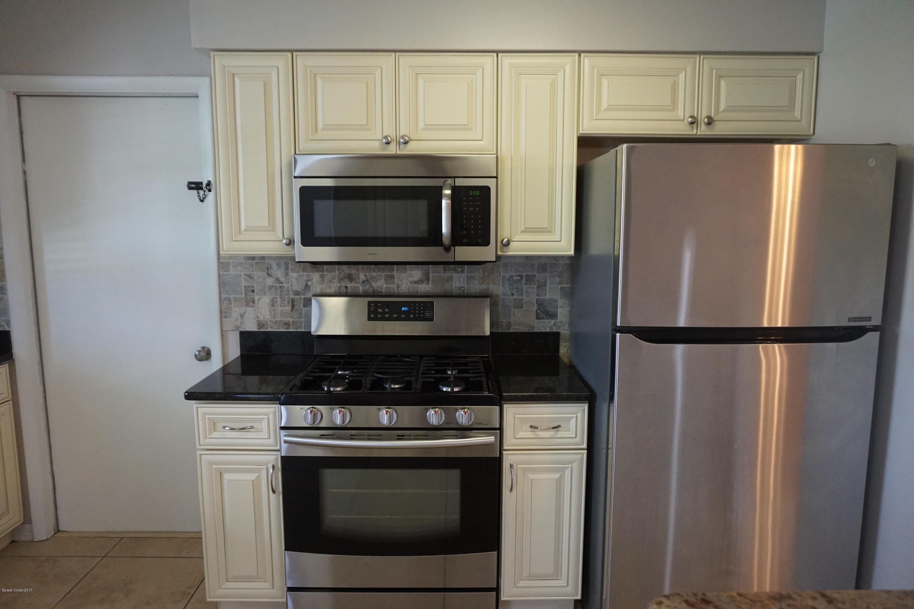 1073 Basque Drive Rockledge, FL 32955 - Photo 3 of 22 DSC01392