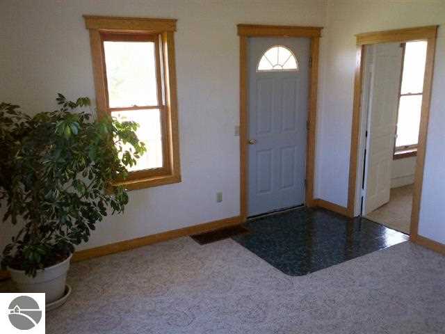 1345 North Vandecar Road Mount Pleasant, MI 48858 - Photo 16 of 28 1770953-15.JPG