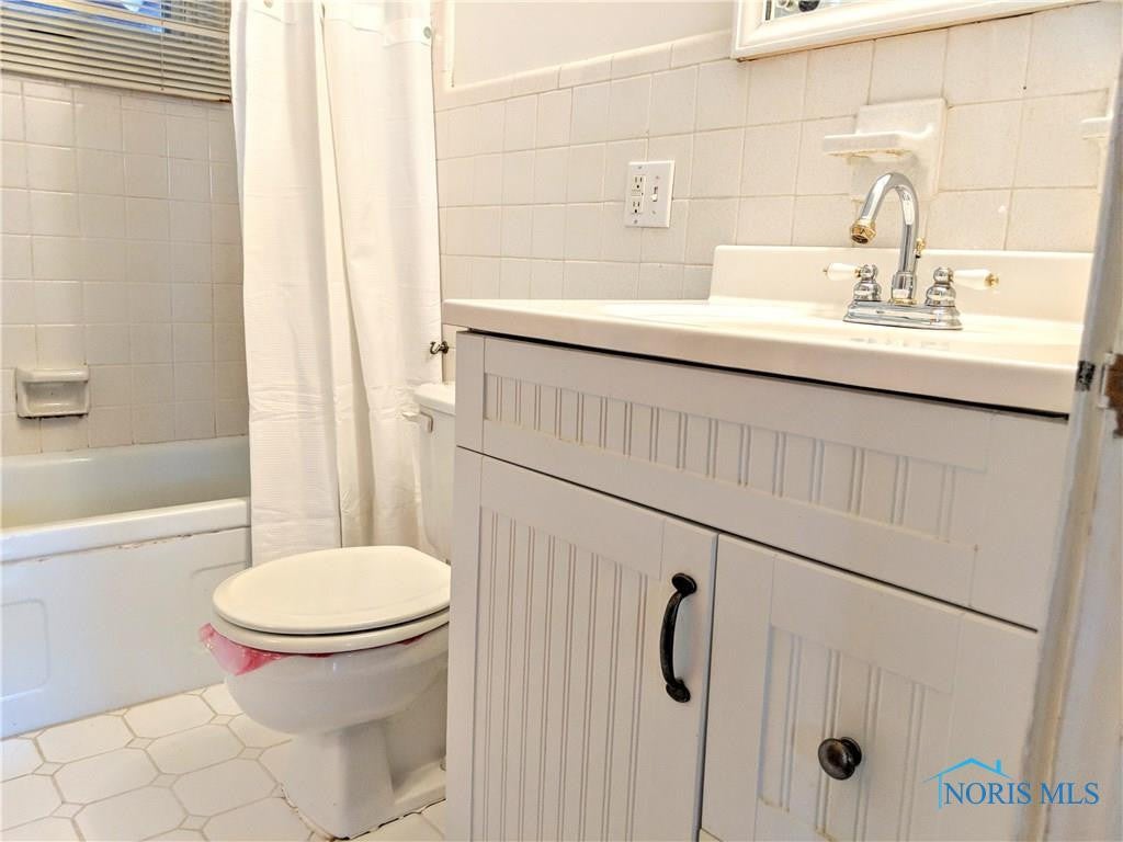 4314 Elmhurst Road Toledo, OH 43613 - Photo 12 of 22 Gallery Image 12