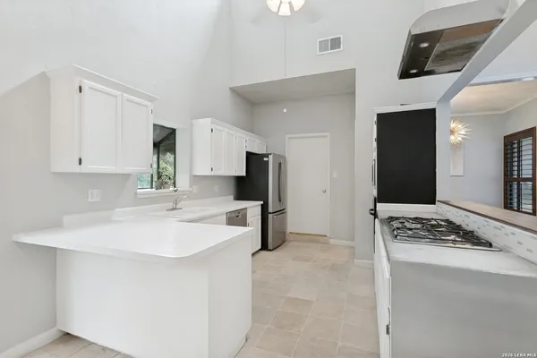 $2,365 | 8510 Watch Tower Street, San Antonio, TX 78254