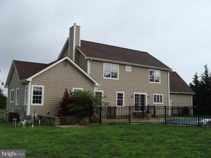 1200 Round Top Road Chestertown, MD 21620 - Photo 2 of 30 Exterior (Rear)