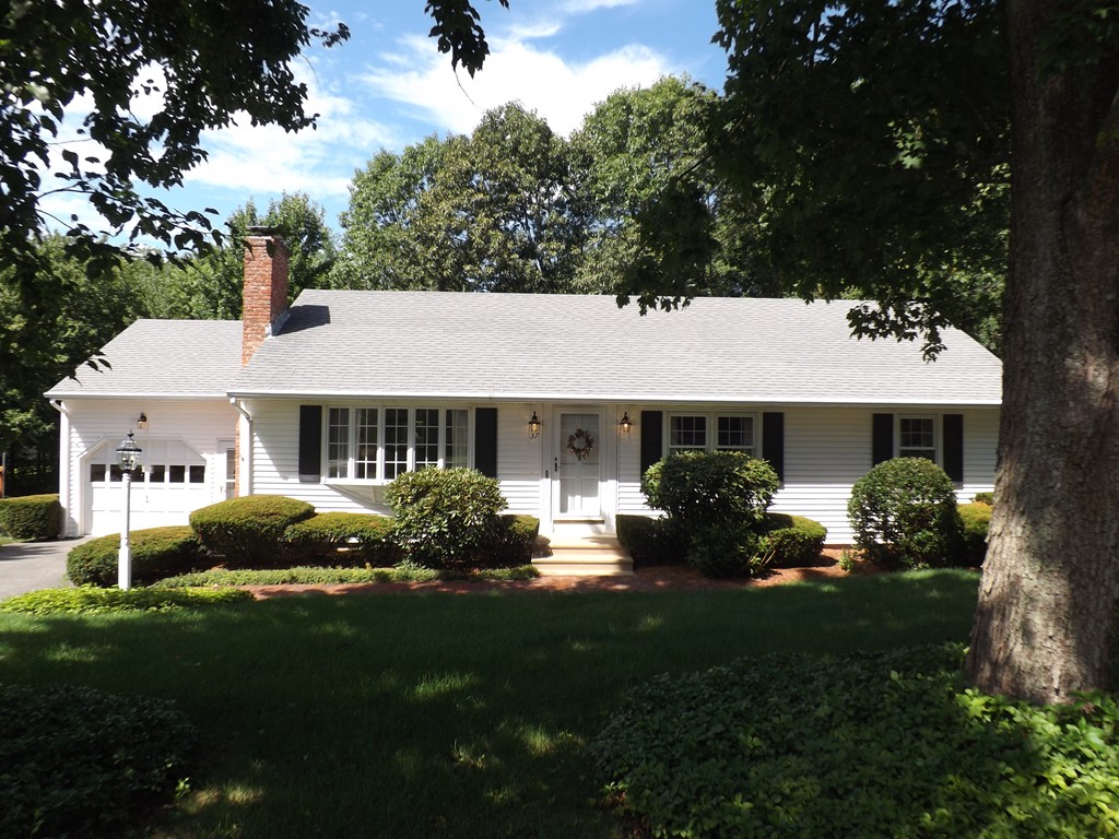 37 Old Brook Road Shrewsbury, MA 01545 - Photo 1 of 24 Gallery Image 1