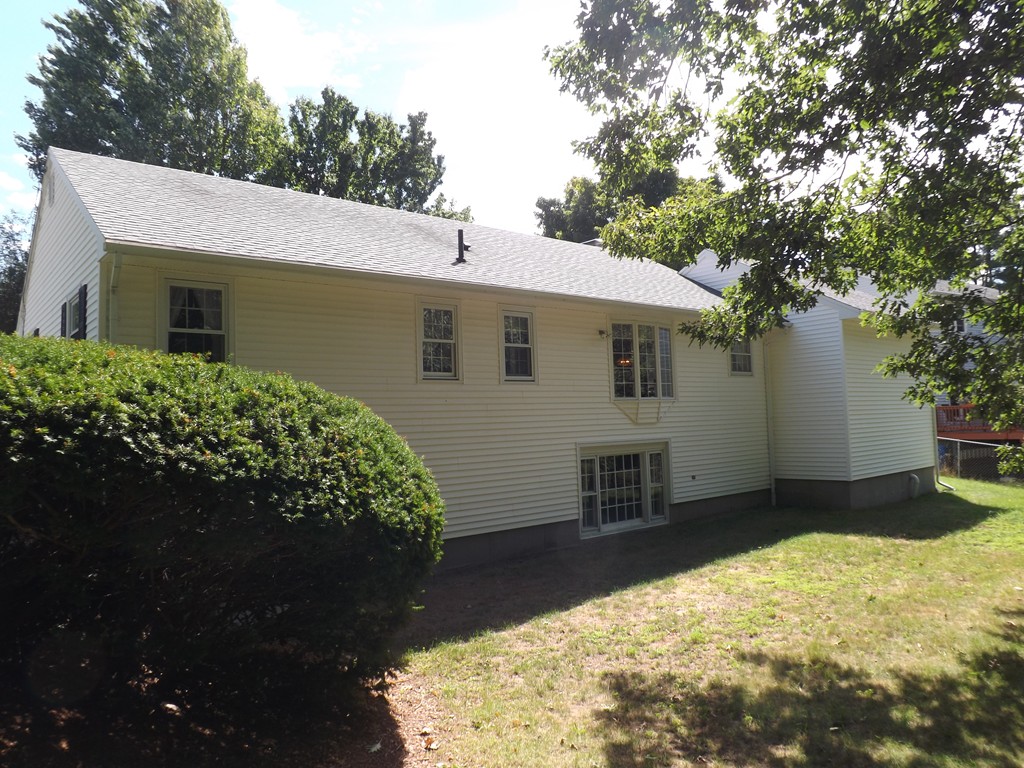 37 Old Brook Road Shrewsbury, MA 01545 - Photo 20 of 24 Gallery Image 20