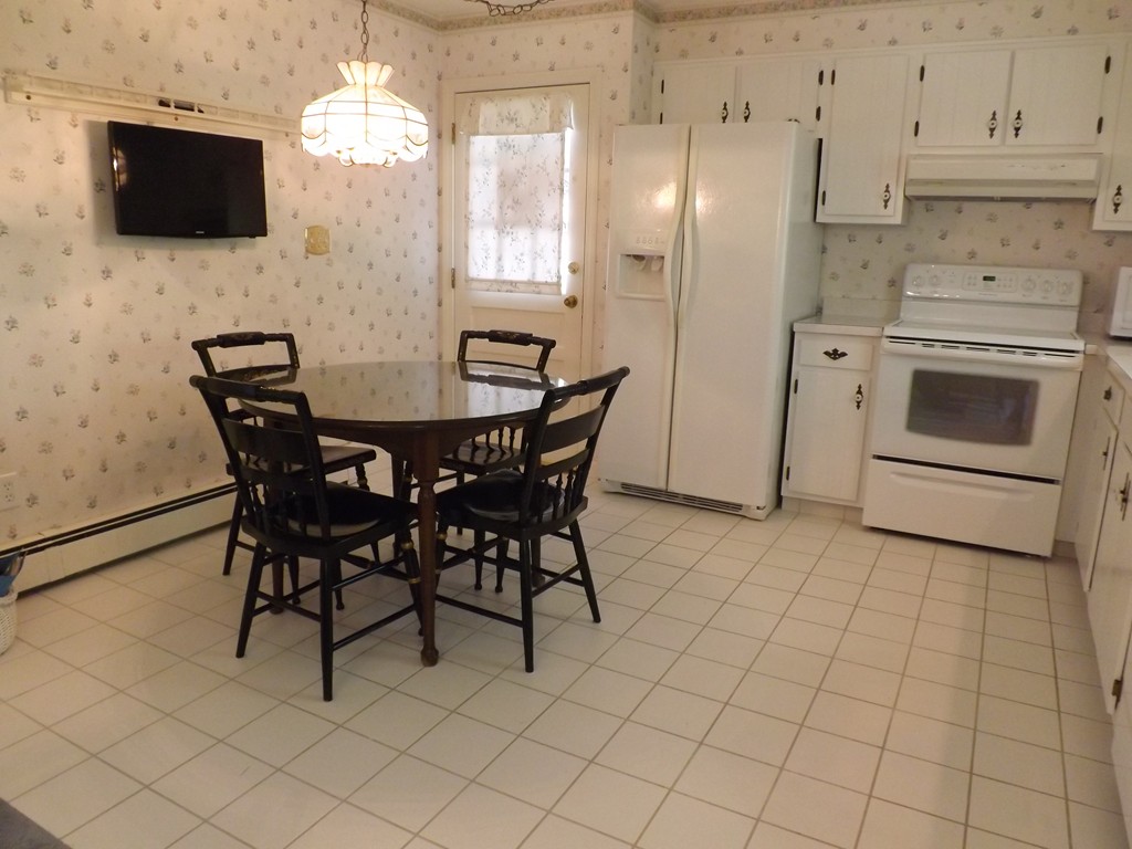 37 Old Brook Road Shrewsbury, MA 01545 - Photo 2 of 24 Gallery Image 2