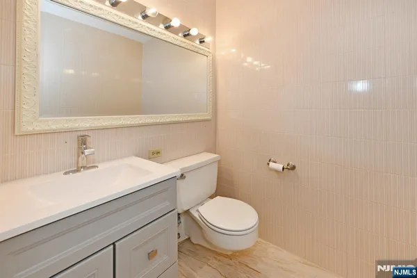 $495,000 | 7004 Boulevard East, Unit 31A, Guttenberg, NJ 07093