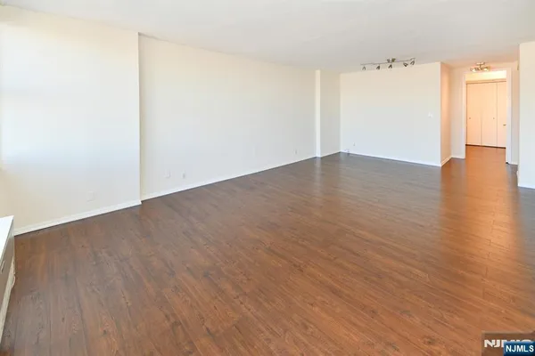 $495,000 | 7004 Boulevard East, Unit 31A, Guttenberg, NJ 07093