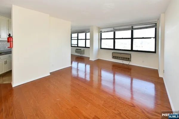 $495,000 | 7004 Boulevard East, Unit 31A, Guttenberg, NJ 07093