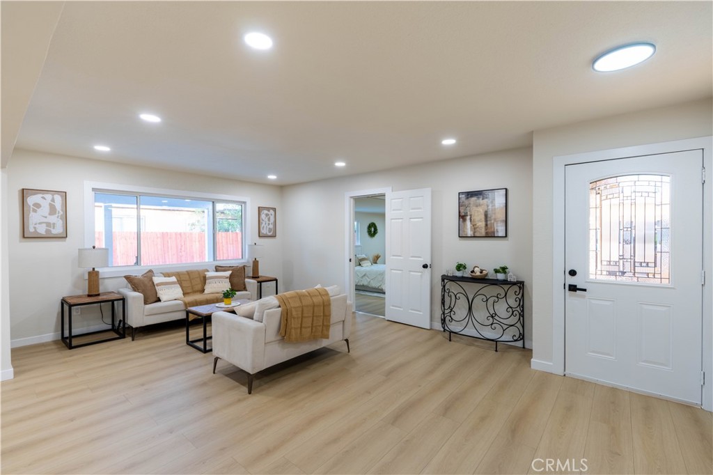 8584 Camelia Drive Riverside, CA 92504 - Photo 8 of 23