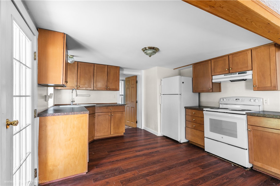 1021 Anthony Road Portsmouth, RI 02871 - Photo 11 of 32 Gallery Image 11