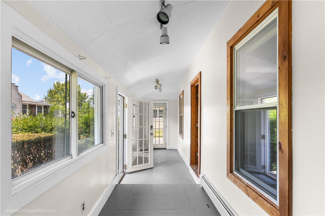 1021 Anthony Road Portsmouth, RI 02871 - Photo 5 of 32 Gallery Image 5