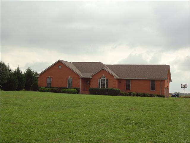 6153 Lakeview Road Springfield, TN 37172 - Photo 1 of 16 Front view