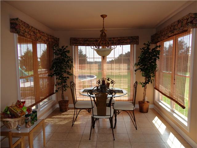6153 Lakeview Road Springfield, TN 37172 - Photo 7 of 16 Enjoy your coffee in the mornings in this gorgeous breakfast nook with windows all around!