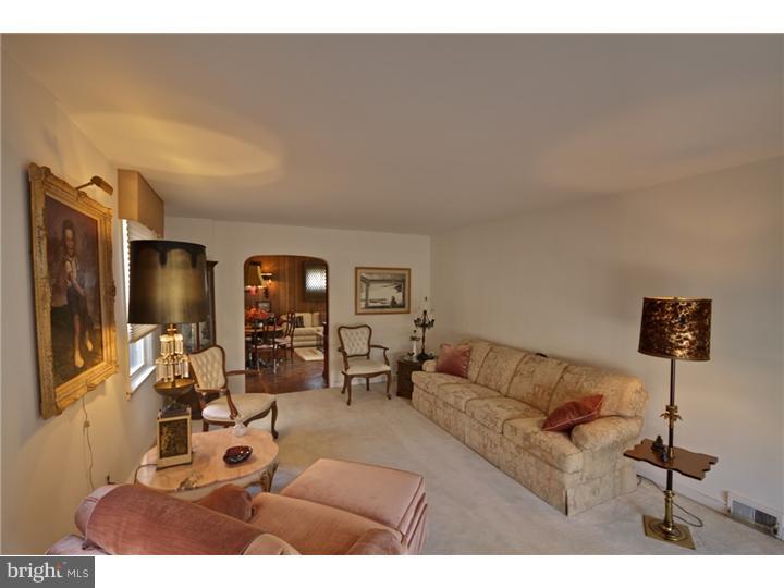 1702 Mt Pleasant Road Havertown, PA 19083 - Photo 8 of 25 Living Room