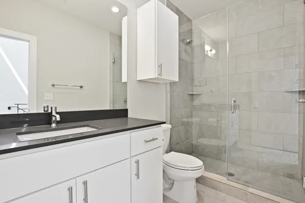 $2,600 | 2002 East 7th Street, Unit 246, Austin, TX 78702