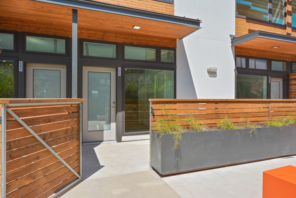 2002 East 7th Street, Unit 246 Austin, TX 78702 - Photo 6 of 25 a view of outdoor space