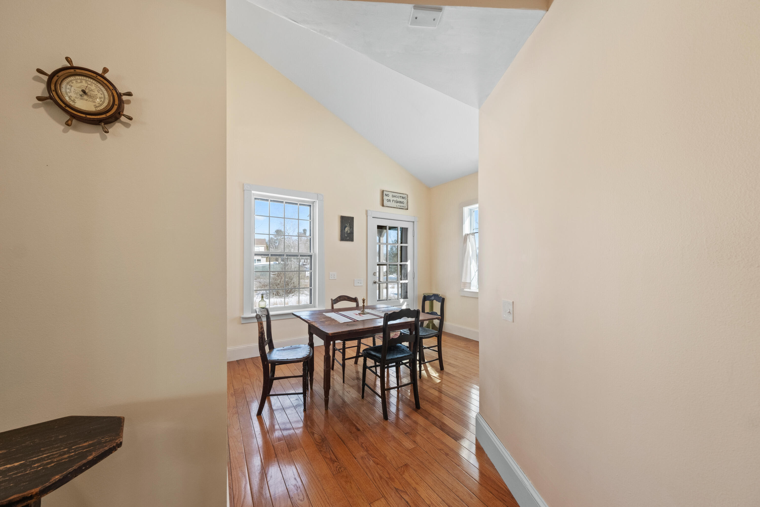 31-33 Booker Street, Unit 4 Thomaston, ME 04861 - Photo 9 of 35 12- 33 Booker Street 4 Thomaston - JAC