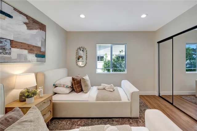 $1,599,000 | 22122 Costanso Street, Woodland Hills, CA 91364