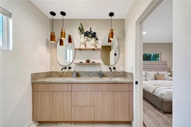 $1,599,000 | 22122 Costanso Street, Woodland Hills, CA 91364