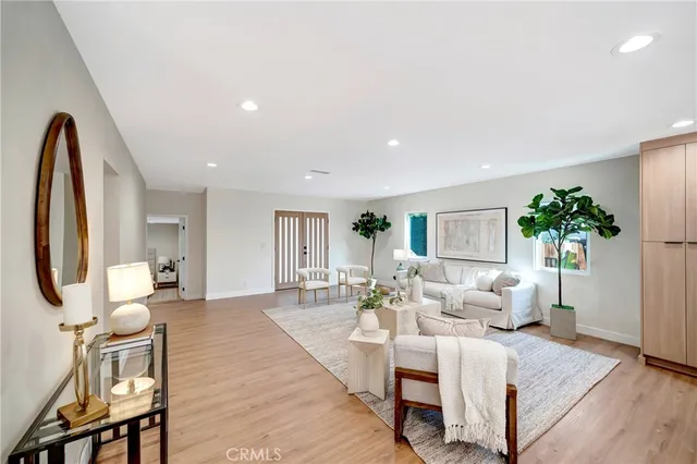 $1,599,000 | 22122 Costanso Street, Woodland Hills, CA 91364