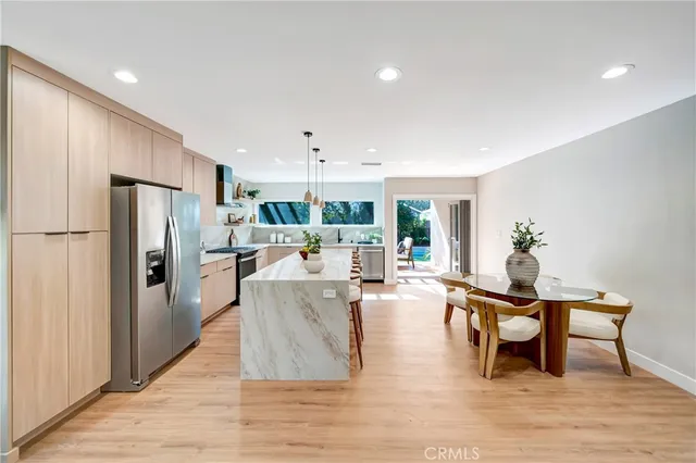 $1,599,000 | 22122 Costanso Street, Woodland Hills, CA 91364