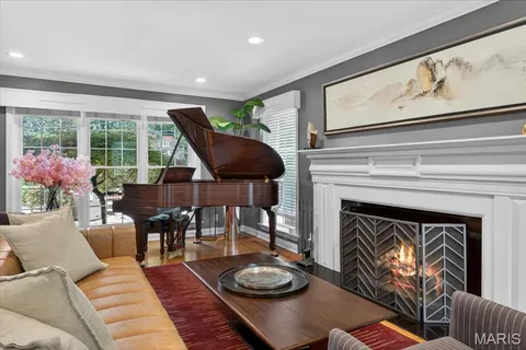 $1,349,000 | 13 Berkshire Drive, St. Louis, MO 63117