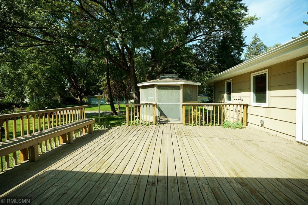 13329 Northridge Road Minnetonka, MN 55305 - Photo 11 of 18