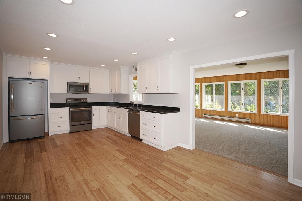 13329 Northridge Road Minnetonka, MN 55305 - Photo 7 of 18