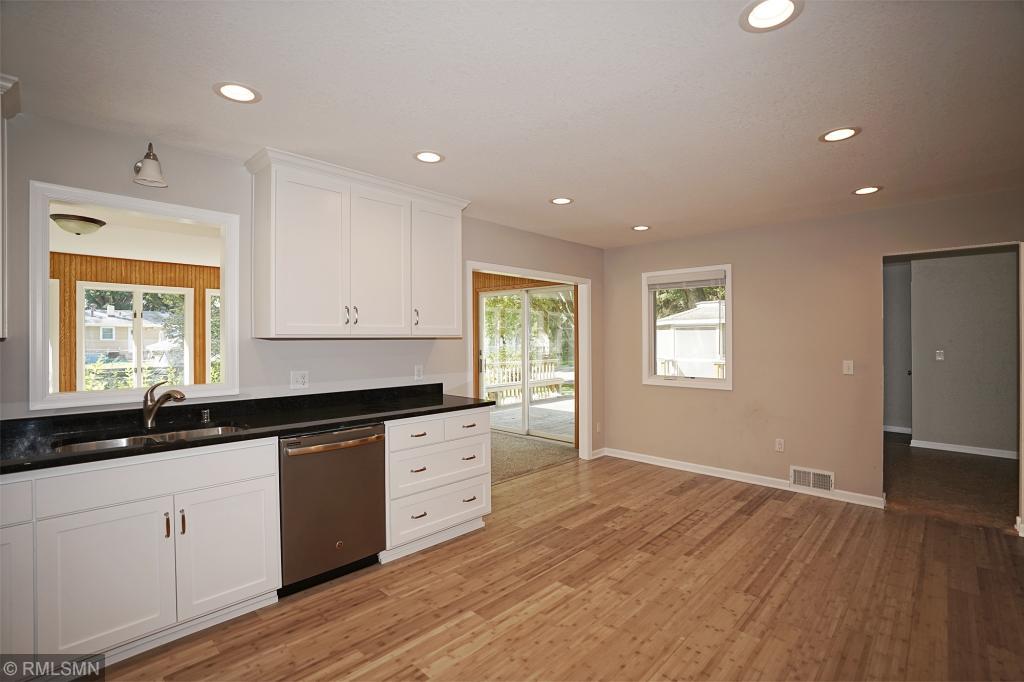 13329 Northridge Road Minnetonka, MN 55305 - Photo 8 of 18